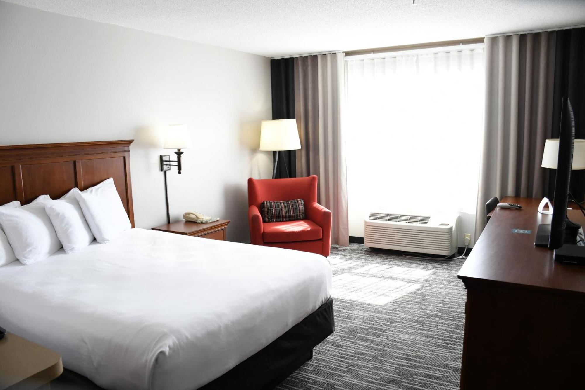 Harmony Inn & Suites Fort Dodge Zewnętrze zdjęcie
